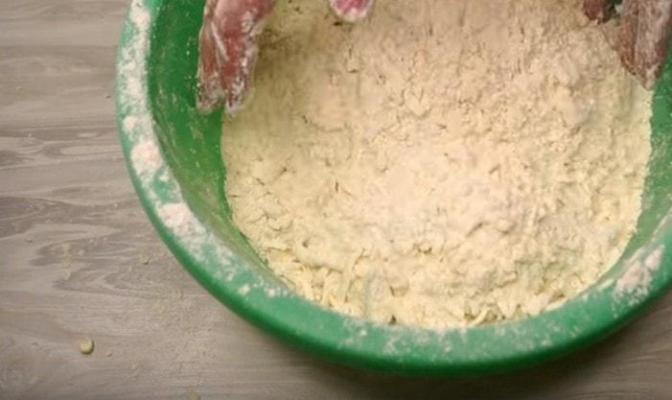 Волованы из слоеного теста: рецепты приготовления с грибной, сырной и сладкой начинкой